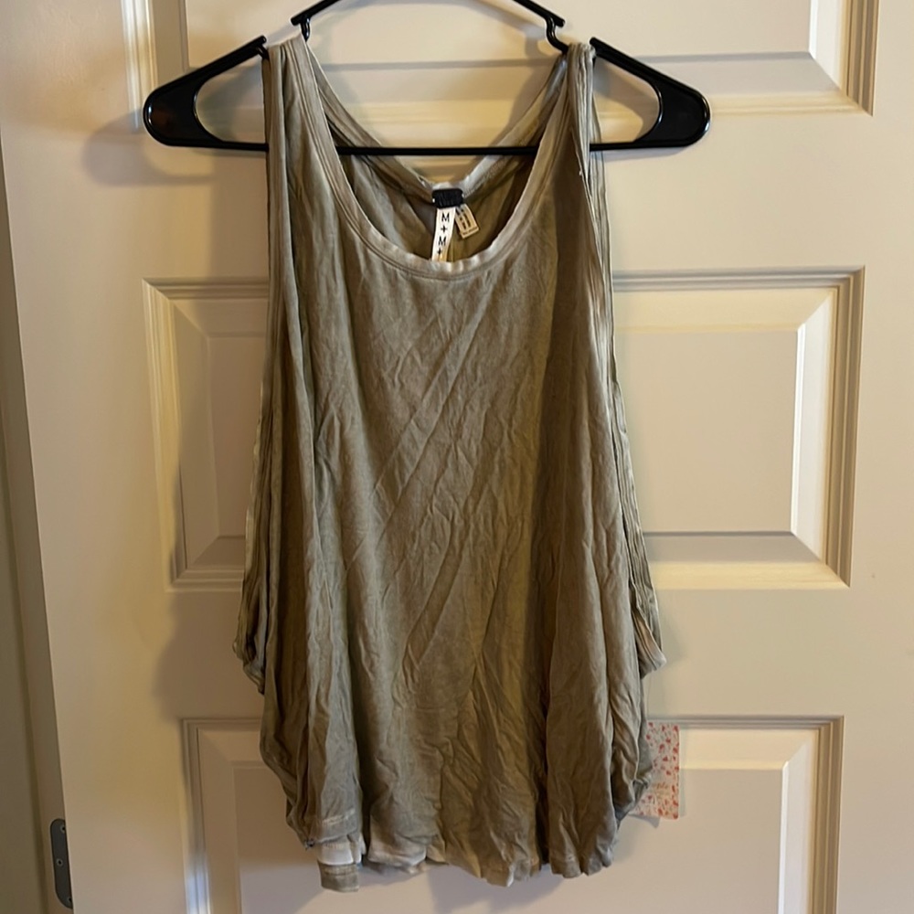NWT! We the Free green tank, size Medium